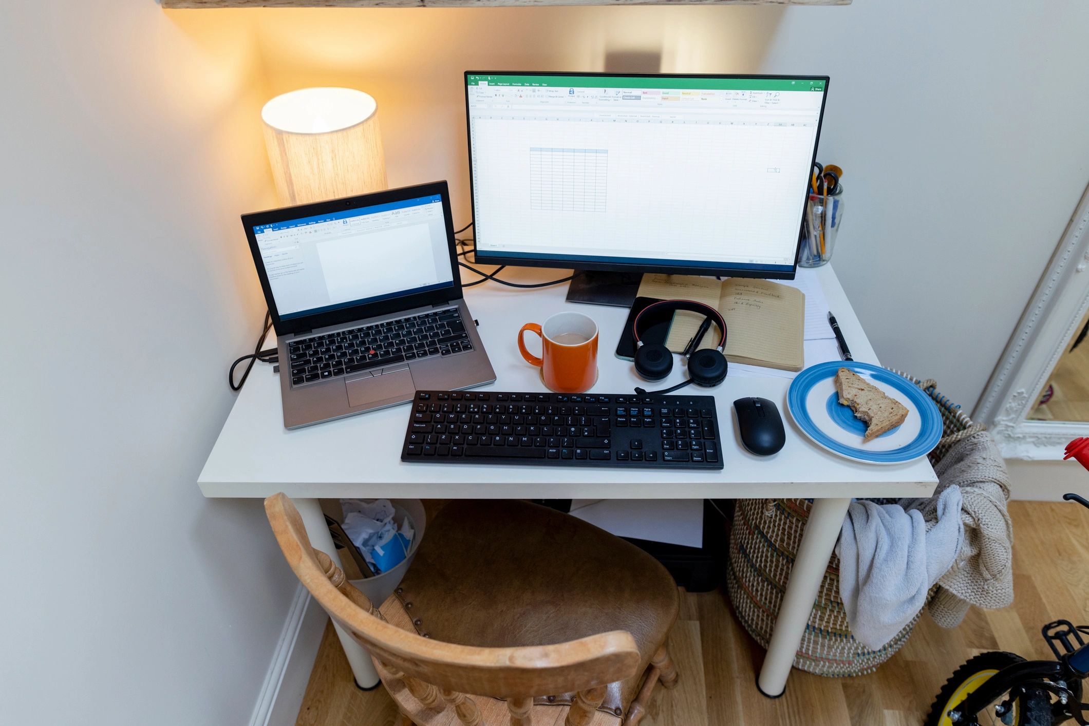 Digital workspace representing website analytics and cookie preferences
